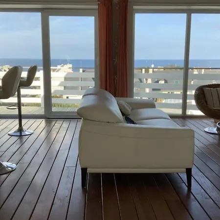 Holiday home With 3 Bedrooms