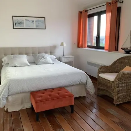 With 3 Bedrooms Holiday home